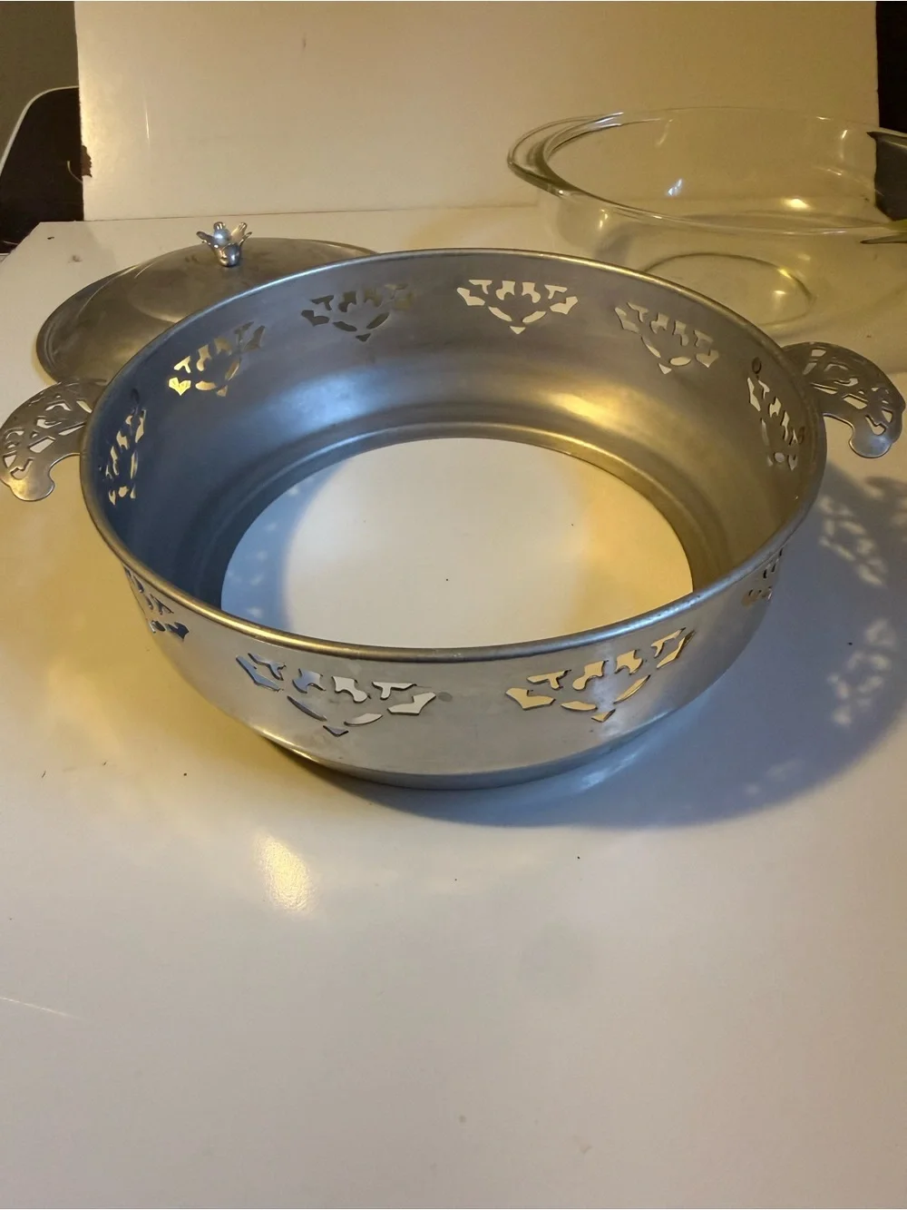 Vintage Forman Inc Brooklyn NY Pyrex 2 Qt Casserole Dish Silver Metal Holder Lid